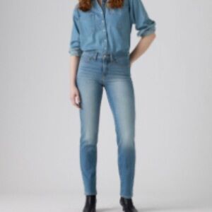 NWT Levi's 314 Shaping Straight Denim Jeans